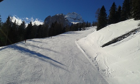 Pista Tre Picchi Padola con Croda da Campo Dolomitir